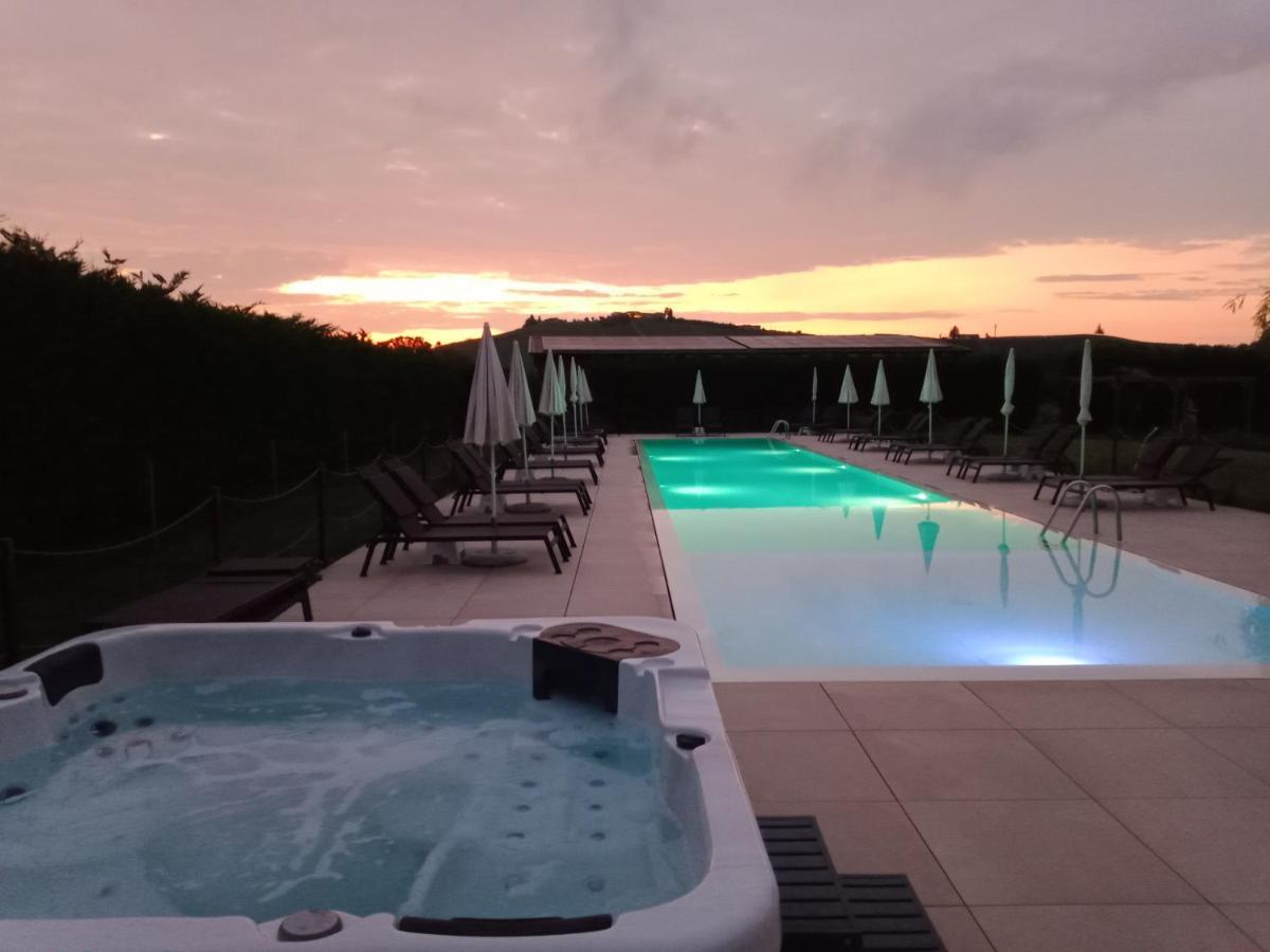 La Cascina Di Carlotta 1846 Agriturismo อัลบา ภายนอก รูปภาพ