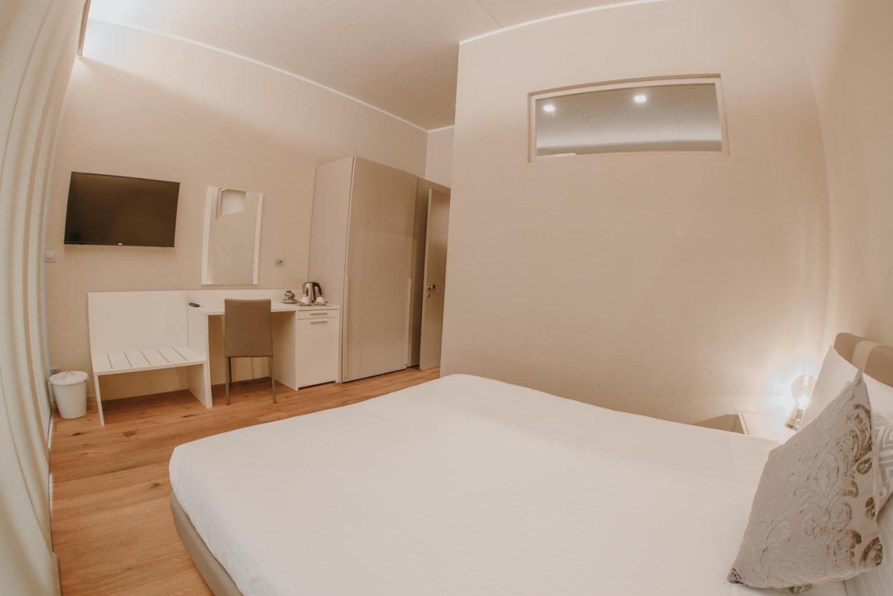 La Cascina Di Carlotta 1846 Agriturismo อัลบา ภายนอก รูปภาพ
