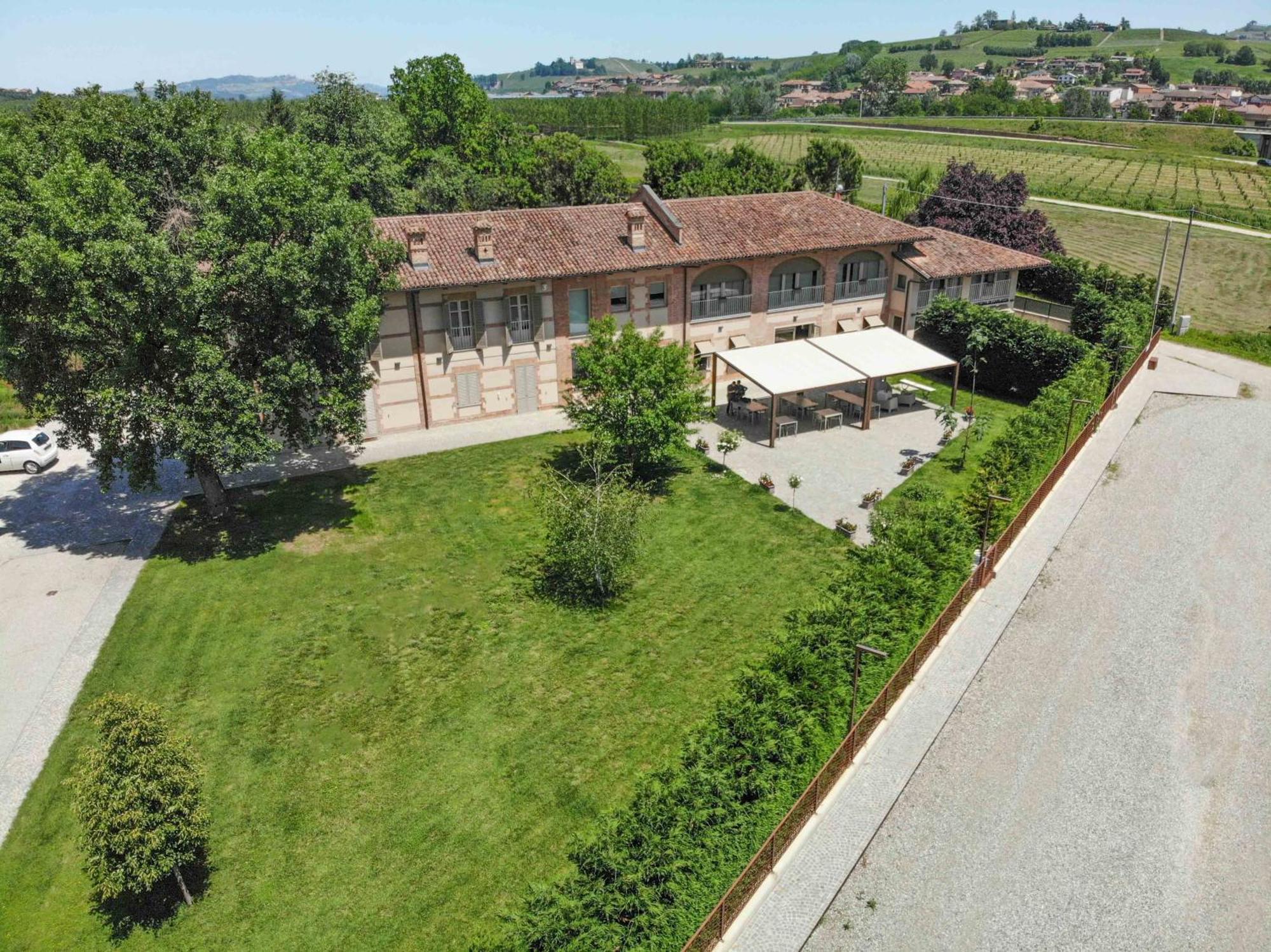 La Cascina Di Carlotta 1846 Agriturismo อัลบา ภายนอก รูปภาพ