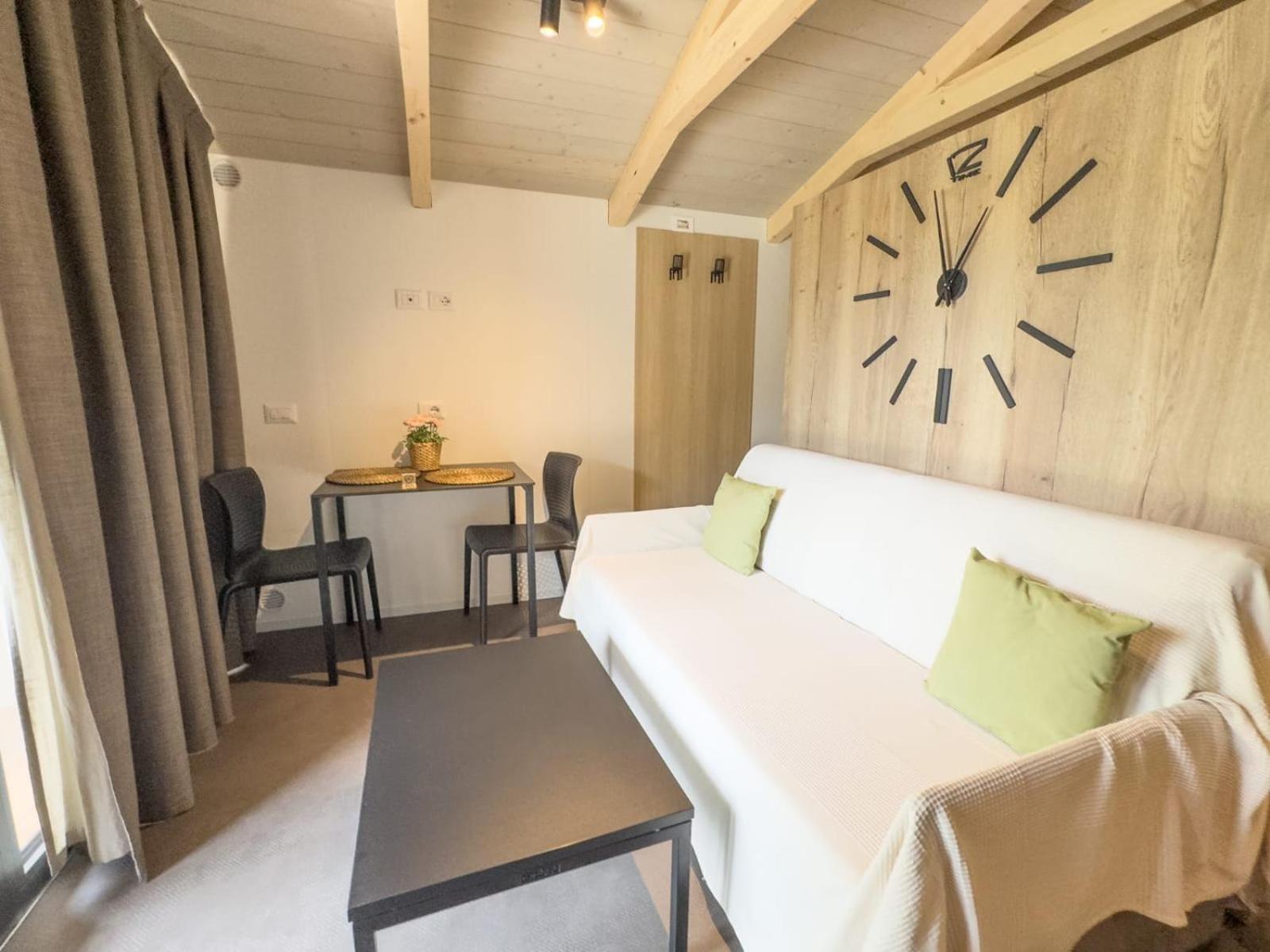La Cascina Di Carlotta 1846 Agriturismo อัลบา ห้อง รูปภาพ